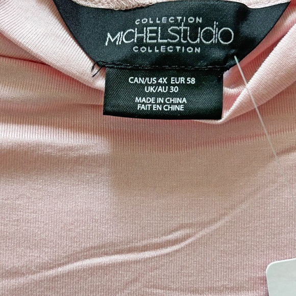 TOP, MOCK NECK, CHALK PINK, SIZE 4X, SHORT SLEEVES, MICHEL STUDIO for ADDITION - Picture 9 of 11